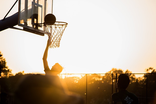 basket za soumraku